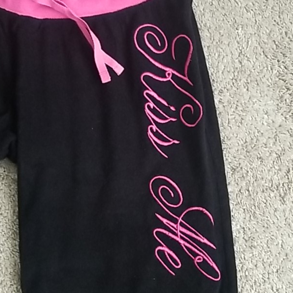 Soft capri pants - Picture 2 of 2